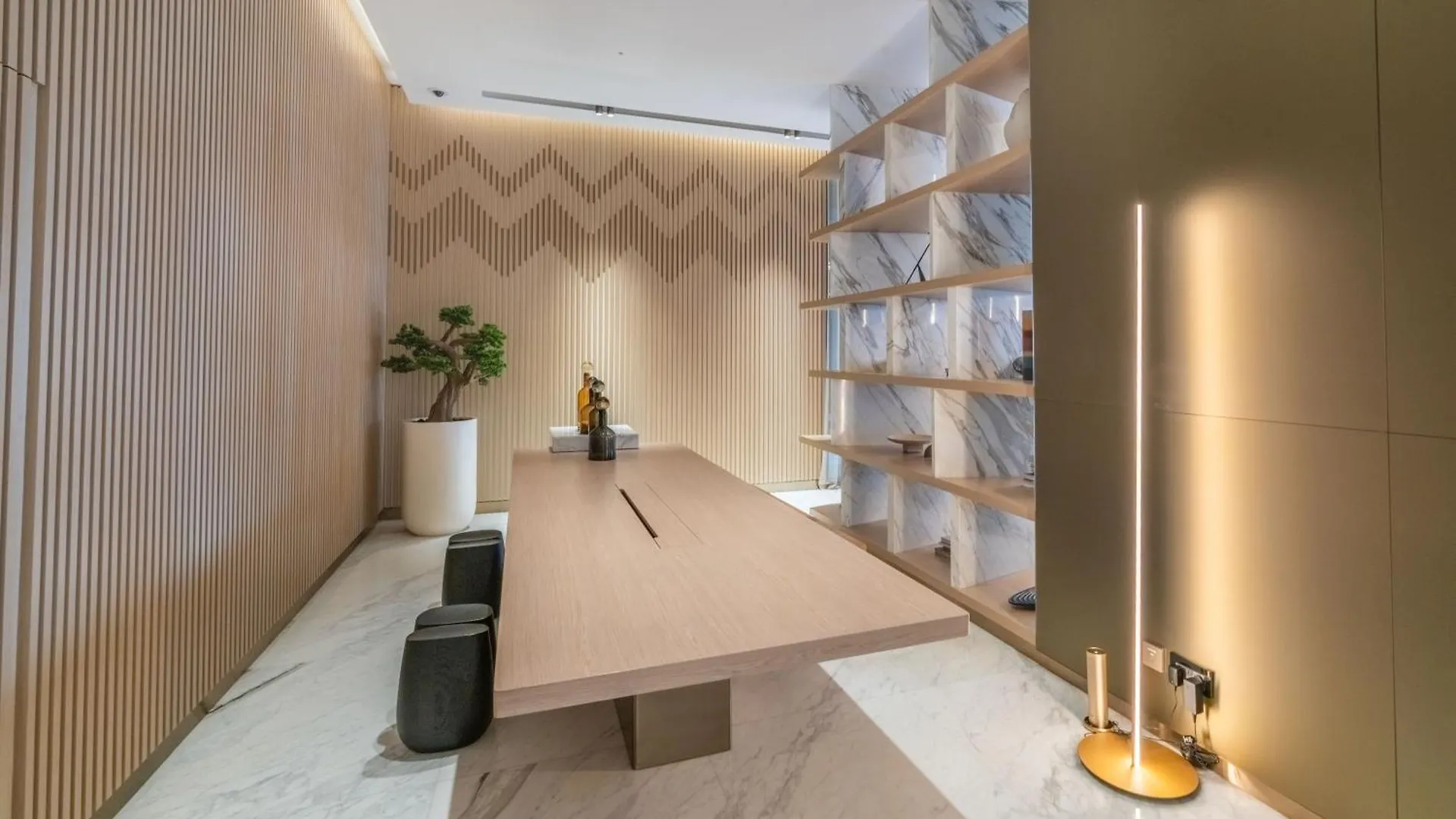Aven Apartment 1Br-411 Branded By Missoni Dubai