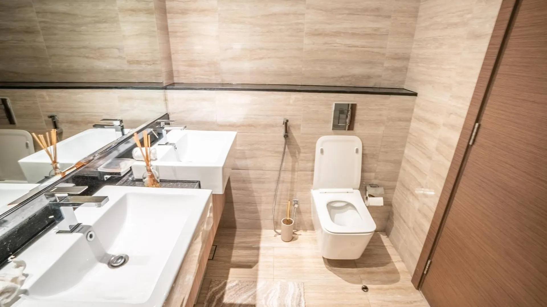 Aven Apartment 1Br-411 Branded By Missoni Dubai
